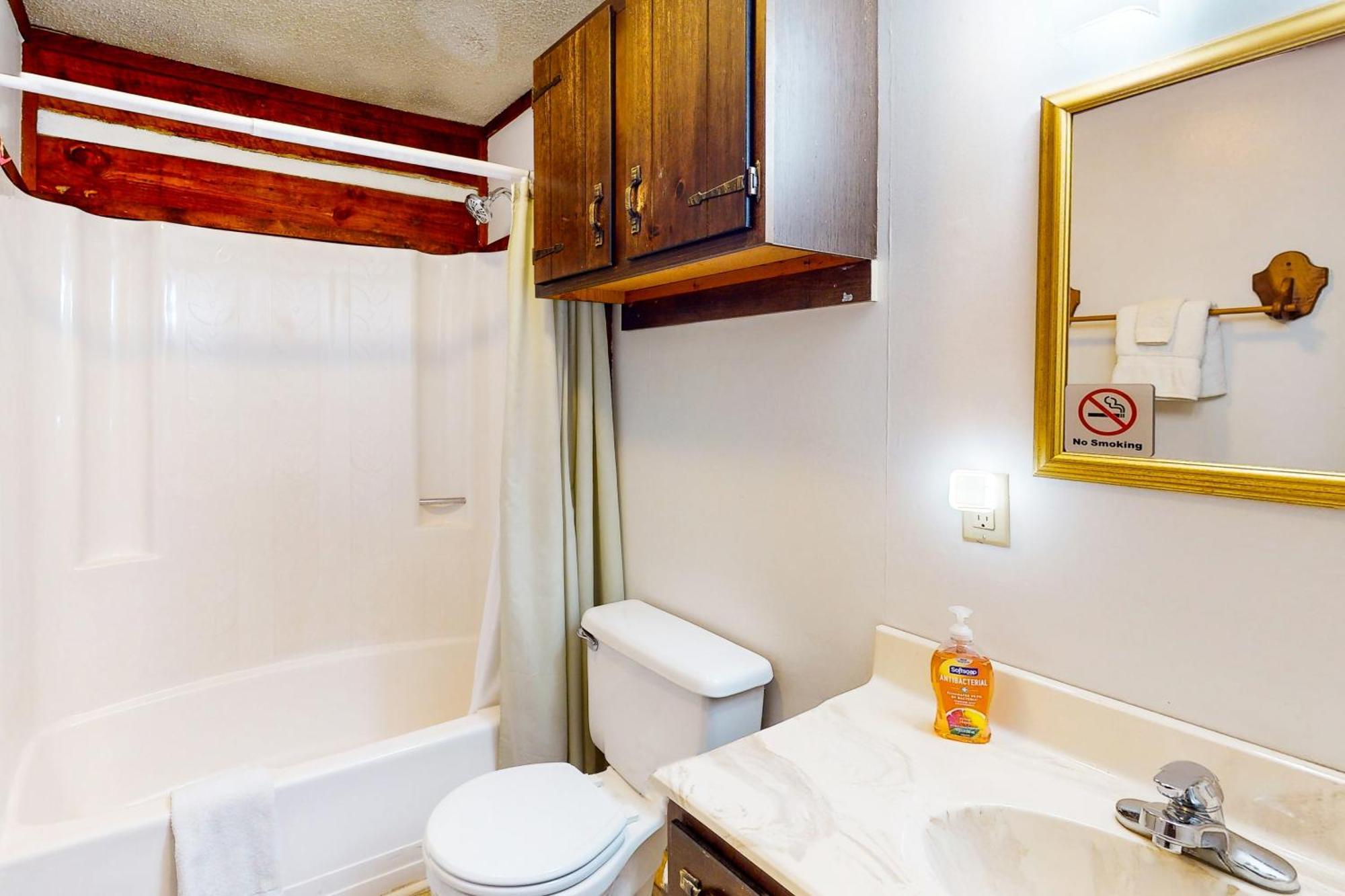 2 Bed 2 Bath Vacation Home In Whittier II المظهر الخارجي الصورة